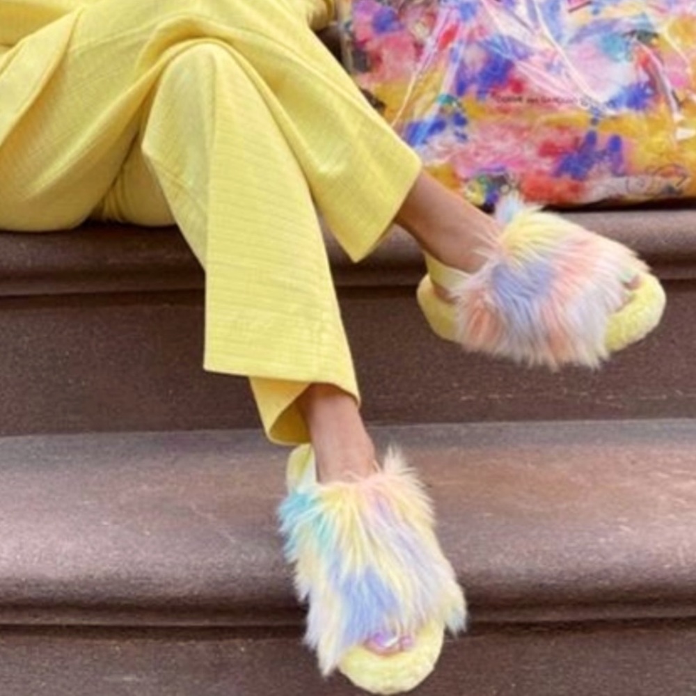 NWT UGG Fluff Yeah Women's Tie-Dye Shearling Slingback Sandal Slipper in… - Picture 2 of 10
